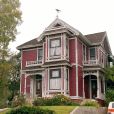  Maison utilisée en tant que Manoir Halliwell, dans la série "Charmed", située au  1329 Carroll Avenue à Los Angeles. Photo prise en octobre 2005.  