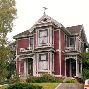 Maison utilisée en tant que Manoir Halliwell, dans la série "Charmed", située au 1329 Carroll Avenue à Los Angeles. Photo prise en octobre 2005.