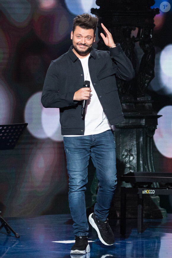 Exclusif - Kev Adams - Enregistrement de l'émission "La boite à secrets", présentée par F.Bollaert, qui sera diffusée le 18 octobre sur France 3 en prime time. Le 7 octobre 2019 © Tiziano Da Silva / Bestimage