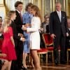 Le 18e anniversaire de la princesse héritière Elisabeth de Belgique, duchesse de Brabant, entourée de sa famille, a été célébré le 25 octobre 2019 dans la Salle du Trône au palais royal à Bruxelles.