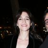 Yvan Attal et sa compagne Charlotte Gainsbourg - Arrivée des people à l'avant-première du film "Mon chien stupide" au cinéma UGC Normandie à Paris, le 22 octobre 2019. © Jonathan Rebboah/Panoramic