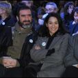 Eric Cantona et Rachida Brakni lors du rapport annuel du mal logement en France organisé par la Fondation Abbé Pierre en 2012.