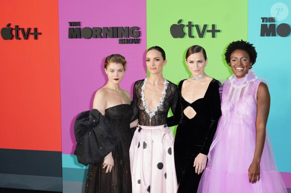 Sarah Jones, Jodi Balfour, Shantel VanSanten et Krys Marshall à la première de la série d'Apple TV+ "The Morning Show" au Lincoln Center à New York, le 28 octobre 2019.