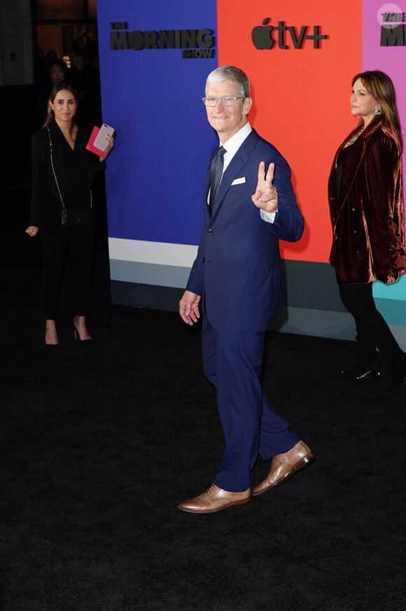 Tim Cook à la première de la série d'Apple TV+ "The Morning Show" au Lincoln Center à New York, le 28 octobre 2019.