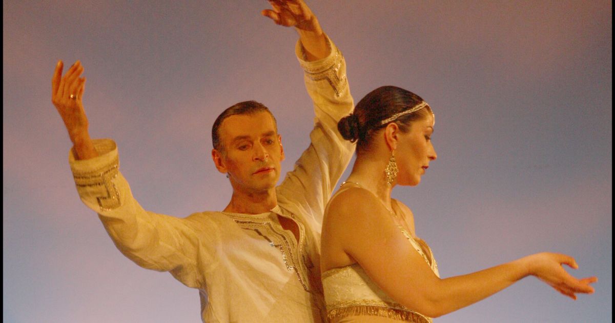 Patrick Dupond Et Leila Da Rocha Mariage De L Orient Et De L Occident A Paris Le 20 Avril 2008 Purepeople