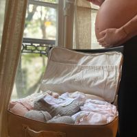 Victoria Bedos enceinte : photo de son baby bump, accouchement imminent
