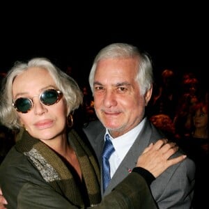 Marie Laforêt et Jean-Claude Brialy en 2006 lors de la Fashion Week à Paris.