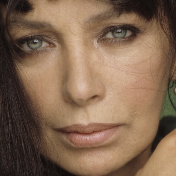 Marie Laforêt le 25 juin 1998, portrait réalisé à Paris.