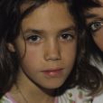 Marie Laforêt chez elle avec sa fille Deborah le 21 mars 1984.