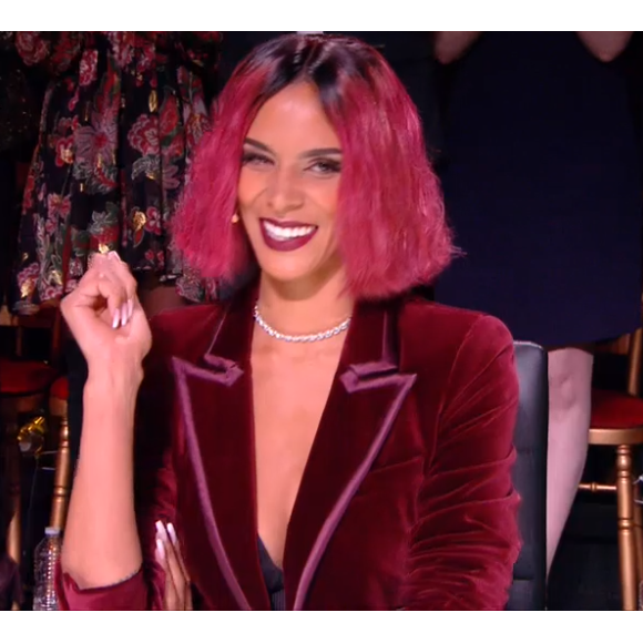 Shy'm en total look rouge dans l'émission "Danse avec les stars 2019" sur TF1. Le 5 octobre 2019.