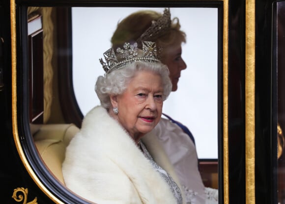 La reine Elisabeth II d'Angleterre - La famille royale d'Angleterre à son arrivée à l'ouverture du Parlement au palais de Westminster à Londres. Le 14 octobre 2019.