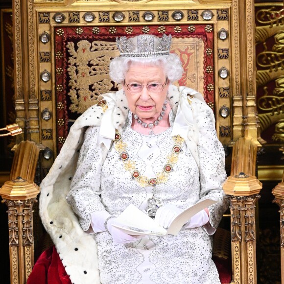 La reine Elisabeth II d'Angleterre - La famille royale d'Angleterre lors de l'ouverture du Parlement au palais de Westminster à Londres. Le 14 octobre 2019.