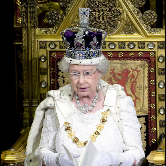 La reine Elizabeth II à Londres, le 3 décembre 2008.