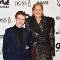Sharon Stone honorée devant son fils adoptif Roan