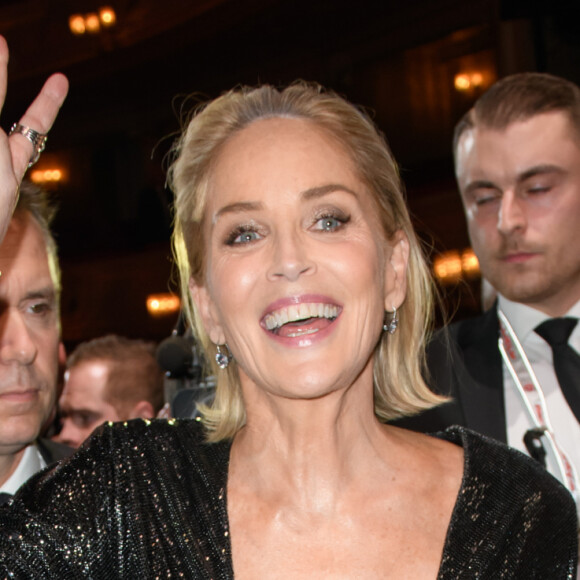 Sharon Stone a été nommée Femme de l'année aux "GQ Men of the Year Awards 2019" à l'Opéra-Comique de Berlin, le 7 novembre 2019.