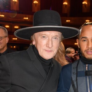 Marius Mueller-Westernhagen et Lewis Hamilton à la soirée des "GQ Men of the Year Awards" à l'Opéra-Comique de Berlin, le 7 novembre 2019.