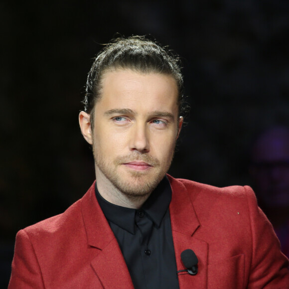 Exclusif - Julien Doré - Enregistrement de l'émission "On n'est pas couché" à la Villa Domergue lors du 70ème Festival International du Film de Cannes le 24 mai 2017. L'émission sera diffusée le 27 mai sur France 2. © Denis Guignebourg/Bestimage