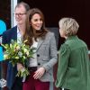 Kate Middleton, duchesse de Cambridge, et son mari le prince William assistent à un évènement caritatif au Troubadour White City Theatre à Londres, le 12 novembre 2019.