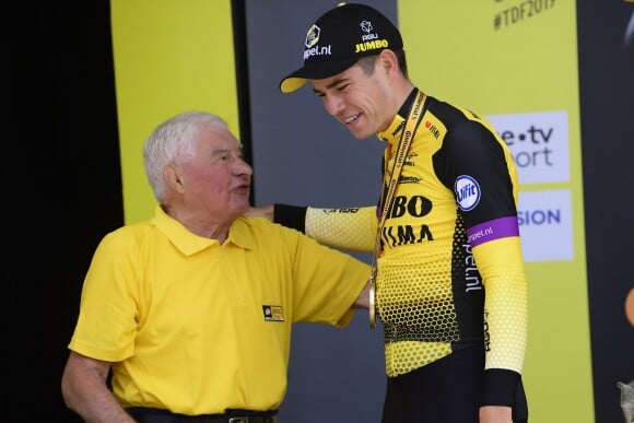 Raymond Poulidor et Wout Van Aert après la 2ème étape du Tour de France 2019 à Bruxelles le 7 juillet 2019. © Nico Vereecken / Panoramic / Bestimage