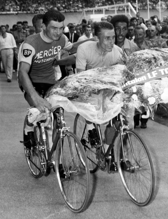 Archives - Raymond Poulidor et Jacques Anquetil. Le 14 juillet 1964 © Imago / Panoramic / Bestimage
