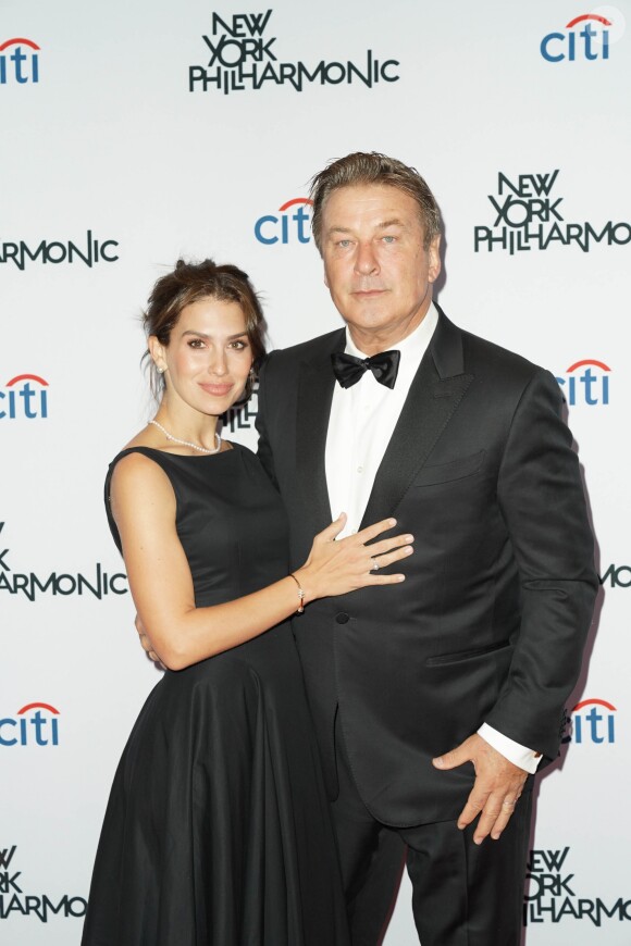 Alec Baldwin et sa femme Hilaria au photocall du gala "Philharmonic Fall 2019" au David Geffen Hall, Lincoln Center à New York, le 7 octobre 2019.