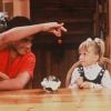 John Stamos et Mary-Kate Olsen dans la série "La Fête à la maison". 1990.