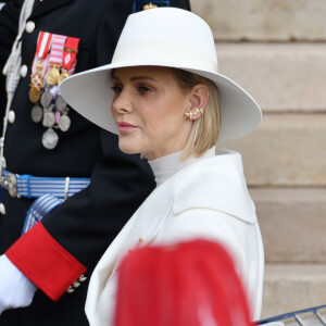 La princesse Charlène de Monaco - La famille princière de Monaco arrive à la cathédrale Notre-Dame-Immaculée lors de la fête Nationale monégasque à Monaco le 19 novembre 2019. © Dominique Jacovides/Bestimage