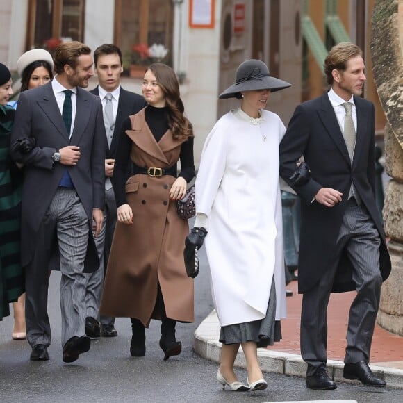 Louis Ducruet et sa femme Marie, Pierre Casiraghi et sa femme Beatrice Borromeo, la princesse Alexandra de Hanovre, Andrea Casiraghi et sa femme Tatiana Santo Domingo - La famille princière de Monaco arrive à la cathédrale Notre-Dame-Immaculée lors de la fête Nationale monégasque à Monaco le 19 novembre 2019. © Dominique Jacovides/Bestimage