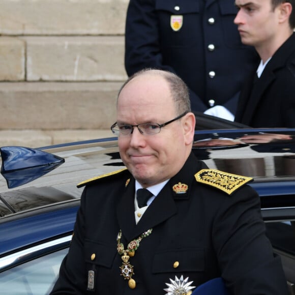 Le prince Albert II de Monaco - La famille princière de Monaco arrive à la cathédrale Notre-Dame-Immaculée lors de la fête Nationale monégasque à Monaco le 19 novembre 2019. © Dominique Jacovides/Bestimage