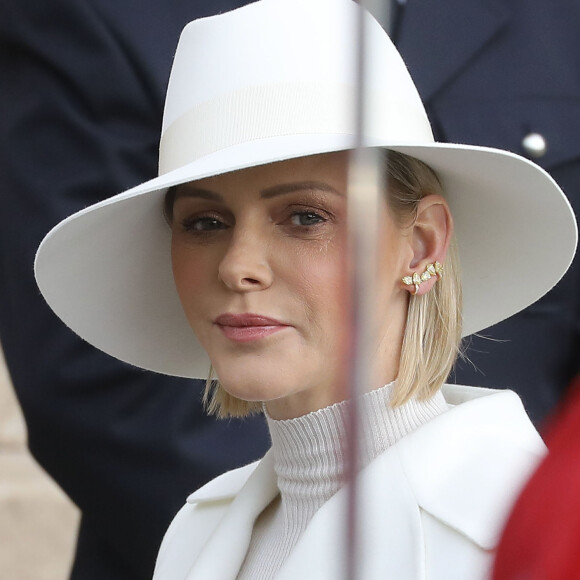 La princesse Charlène de Monaco - La famille princière de Monaco arrive à la cathédrale Notre-Dame-Immaculée lors de la fête Nationale monégasque à Monaco le 19 novembre 2019. © Dominique Jacovides/Bestimage