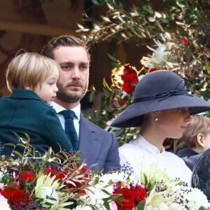 Pierre Casiraghi avec sa femme Beatrice Borromeo et leurs enfants Stefano et Francesco, Andrea Casiraghi et sa femme Tatiana Santo Domingo et leurs enfants Maximilian et Sacha - La famille princière de Monaco dans la cour du palais lors de la fête Nationale monégasque à Monaco le 19 novembre 2019. © Olivier Huitel/Pool Monaco/Bestimage