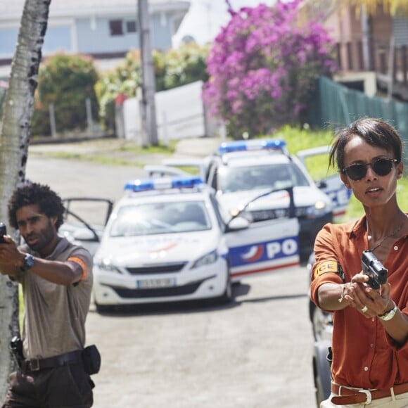 Exclusif - Sonia Rolland, Béatrice De la Boulaye et Julien Beramis sur le tournage de la série "Tropiques criminels" en Martinique diffusée le 22 novembre sur France 2. Le 8 mai 2019 © Sylvie Castioni / Bestimage