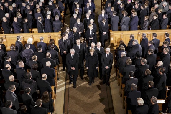 Hesse Volker Bouffier, Angela Merkel, Norbert Lammert, Frank-Walter Steinmeier - Obsèques de l'ancien président de la république fédérale d'Allemagne Richard von Weizsäcker en la cathédrale de Berlin en Allemagne le 11 février 2015.