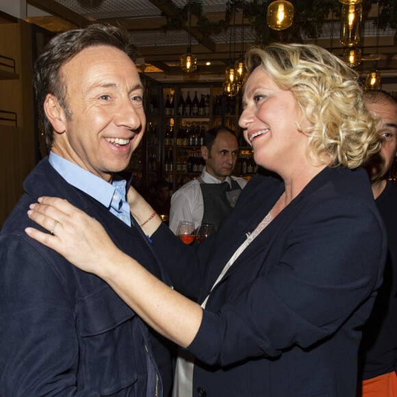 Exclusif - Stéphane Bern, Luana Belmondo - Luana Belmondo lors du lancement de son livre "Italia mia Luana cuisine Rome" au restaurant l'Osteria del Vino du marché spacieux Eataly Paris Marais à Paris le 7 novembre 2019. © Tiziano Da Silva - Pierre Perusseau/Bestimage