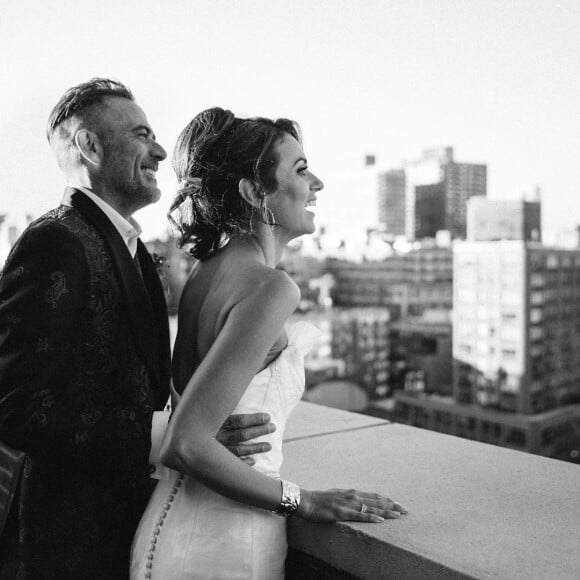 Les deux acteurs Hilarie Burton et Jeffrey Dean Morgan se sont mariés le 5 octobre 2019 après 10 ans de vie commune et deux enfants.