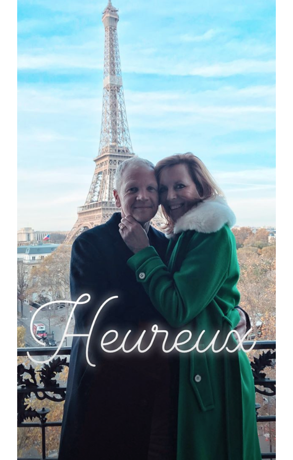 La mère d'Iris Mittenaere, Laurence Druart, dévoile ses alliance sur Instagram le 22 novembre 2019.