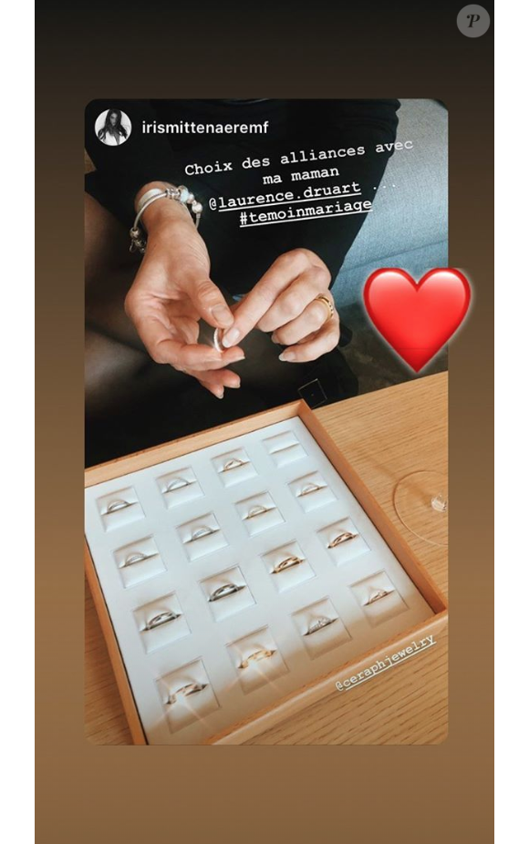 La mère d'Iris Mittenaere, Laurence Druart, dévoile ses alliance sur Instagram le 22 novembre 2019.