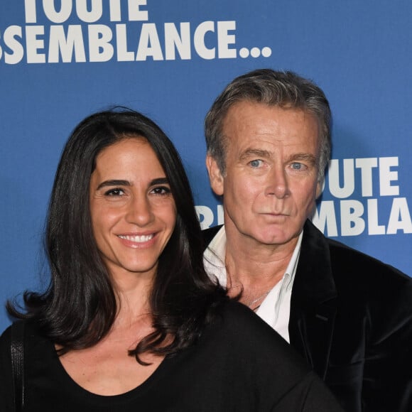 Franck Dubosc et sa femme Danièle - Avant-première du film "Toute ressemblance..." au cinéma UGC Ciné Cité Les Halles à Paris, le 25 novembre 2019. © Coadic Guirec/Bestimage