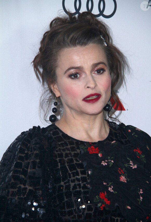 Helena Bonham Carter - Soirée de présentation de la saison 3 de la série "The Crown" dans le cadre du AFI FEST 2019 au TCL Chinese Theatre à Hollywood, Los Angeles, le 16 novembre 2019.