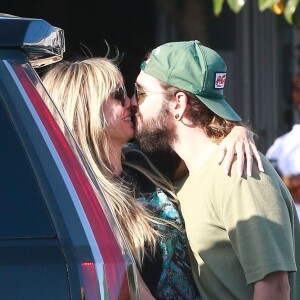 Exclusif - Heidi Klum est allée déjeuner au restaurant avec son mari Tom Kaulitz et sa fille Leni (Helene) à West Hollywood, Los Angeles, le 13 octobre 2019.