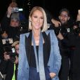Celine Dion arbore un total look jean veste et cravate à la sortie de son hôtel à New York, le 14 novembre 2019.