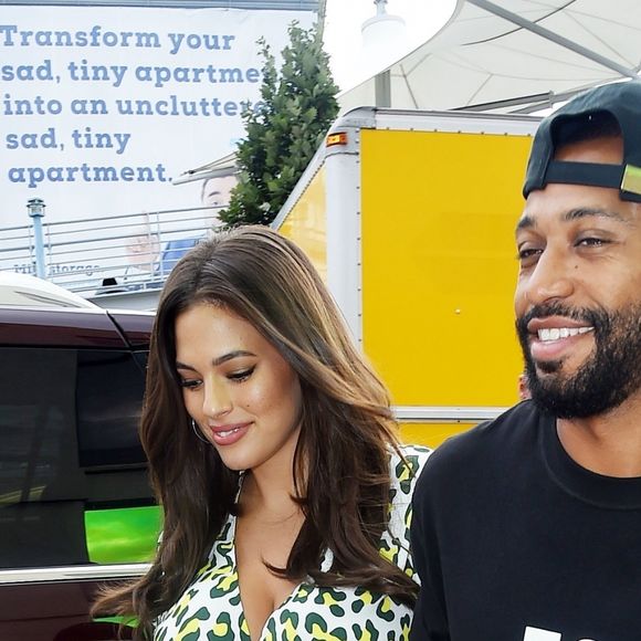 Ashley Graham (enceinte) et son mari Justin Ervin arrivent au défilé Prêt à porter Serena Williams Printemps/Eté 2020 lors de la Fashion Week de New York City, New York, Etats-Unis, le 10 septembre 2019.10/09/2019 - New York