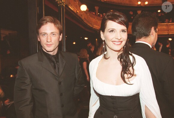 Juliette Binoche et Benoît Magimel - 27e nuit des César. Le 3 mars 2002.