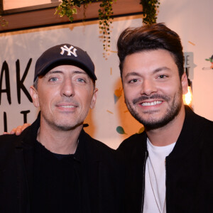 Gad Elmaleh, Kev Adams - Inauguration du nouveau restaurant de fast food healthy de Kev Adams, le "Jak Healthy" au 24 rue de Rivoli dans le 4ème arrondissement à Paris, le 15 octobre 2019. © Rachid Bellak/Bestimage