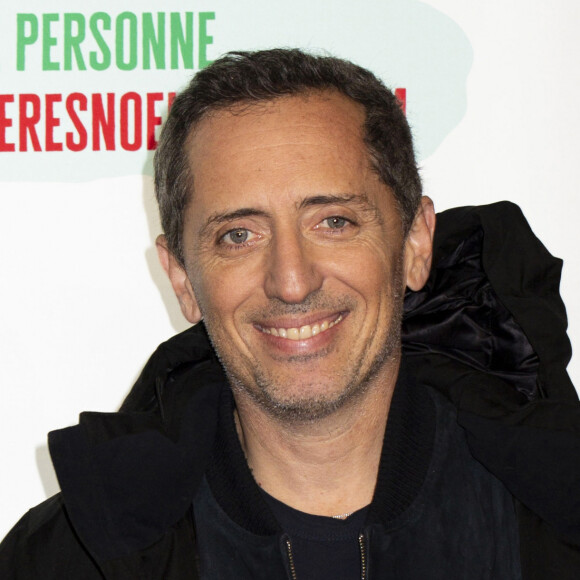 Gad Elmaleh - Lancement officiel des "Pères Noël Verts" du Secours Populaire sur la place de l'Hôtel de Ville à Paris le 25 novembre 2019. © Jack Tribeca/Bestimage