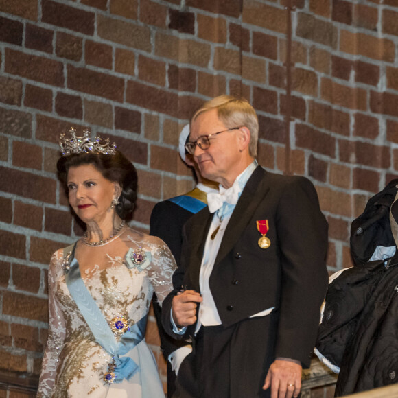 Carl-Henrik Heldin, la reine Silvia de Suède, Michael Mayor, la princesse Victoria de Suède, - Réception de la cérémonie annuelle du Prix Nobel à l'hôtel de ville de Stockholm, le 10 décembre 2019.
