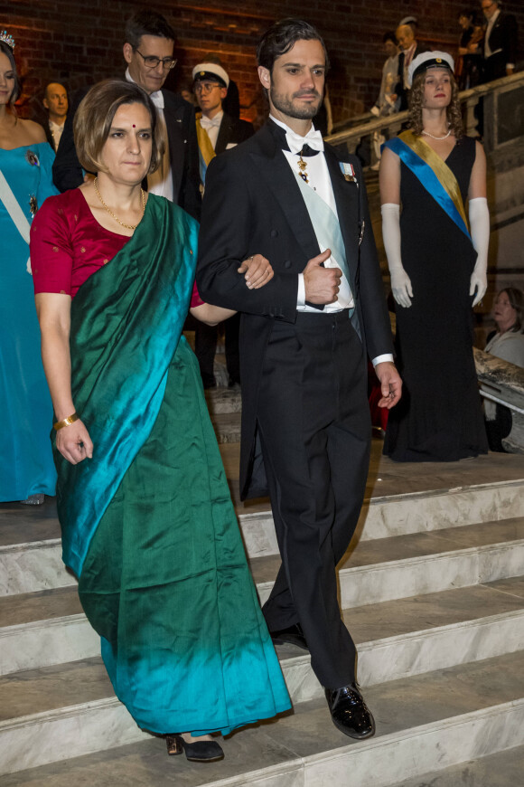 Esther Duflo, le prince Carl Philip de Suède - Réception de la cérémonie annuelle du Prix Nobel à l'hôtel de ville de Stockholm, le 10 décembre 2019.