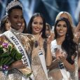  Zozibini Tunzi, Miss Afrique du Sud, a été sacrée Miss Univers 2019 à Atlanta, le 8 décembre 2019. 
