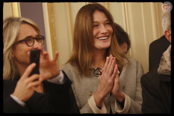 Exclusif - Céline Boulay-Espéronnier, Carla Bruni-Sarkozy - Nicolas Sarkozy se voit décerner le 13e Prix Edgar Faure, lors d'une cérémonie organisée à la mairie du XVIème arrondissement. Paris le 12 novembre 2019. © Alain Guizard/Bestimage