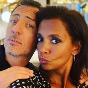 Gad Elmaleh et Karine Le Marchand lors du tournage de l'émission "Une ambition intime" diffusée le 16 décembre 2019 sur M6.